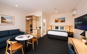 Glenelg Motel